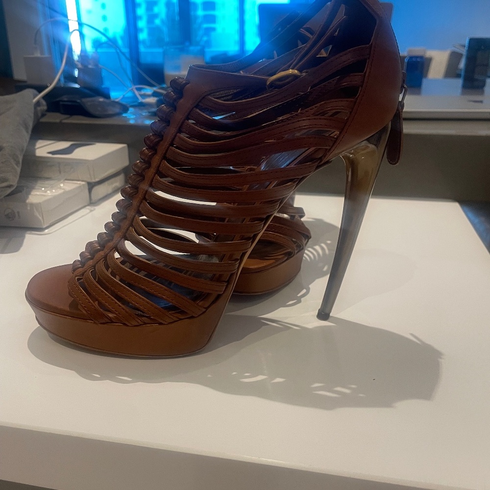 Stunning Alexander McQueen Heels size 39
